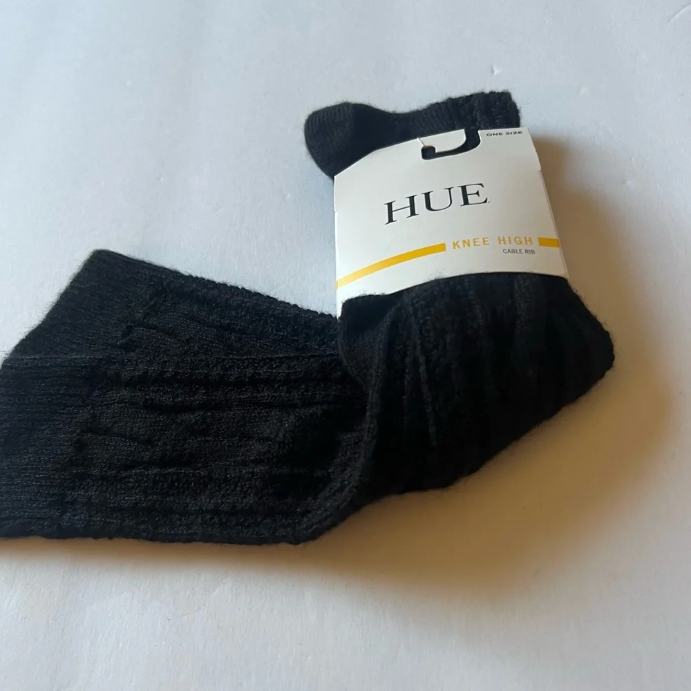 HUE CABLE KNIT RIB KNEE HIGH SOCKS BLACK OS NWT